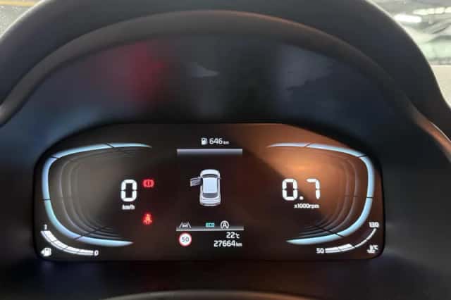 Kia Stonic (2024) thumbnail 6