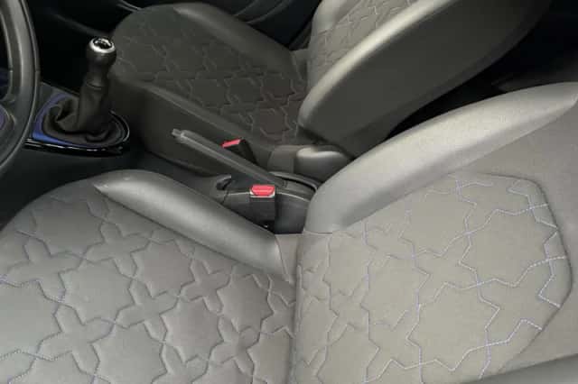 Toyota Aygo (2022) thumbnail 5