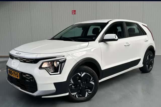 Kia Niro EV (2025) thumbnail 1