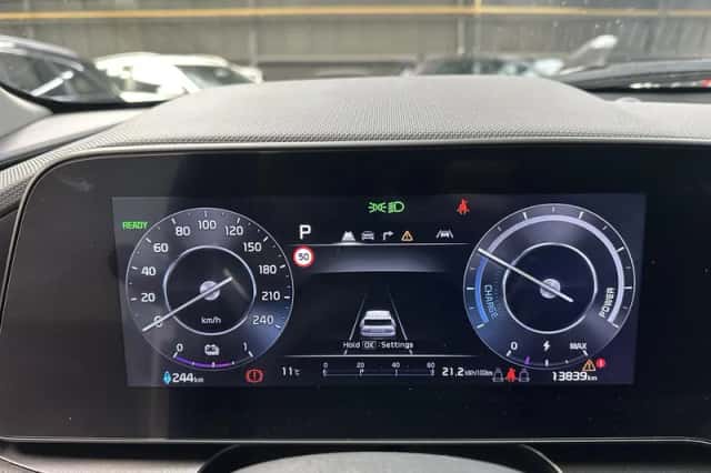 Kia Niro EV (2025) thumbnail 4