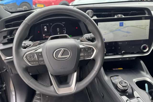 Lexus RZ (2024) thumbnail 5