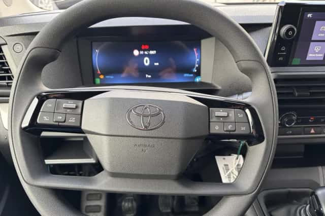 Toyota Proace (2024) thumbnail 4