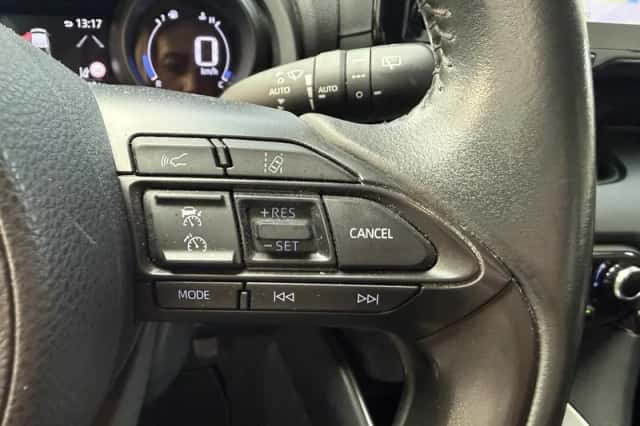 Toyota Yaris (2020) thumbnail 6