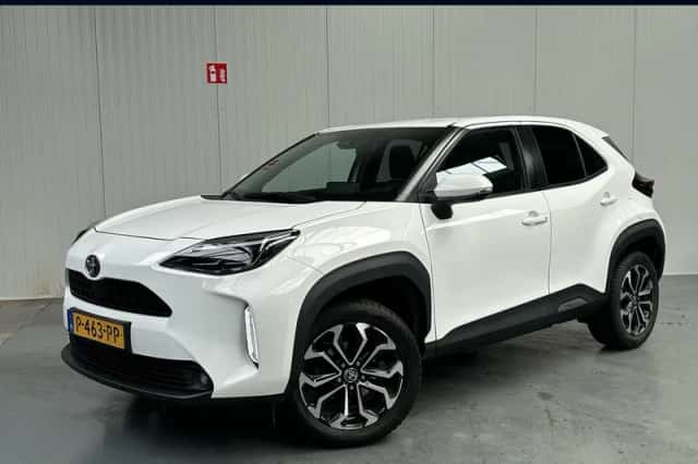 Toyota Yaris Cross (2022) thumbnail 1