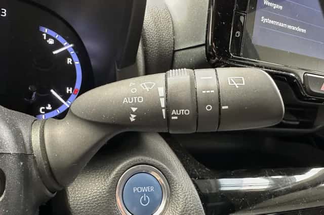 Toyota Yaris Cross (2022) thumbnail 5