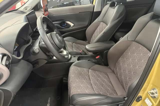 Toyota Yaris Cross (2022) thumbnail 6