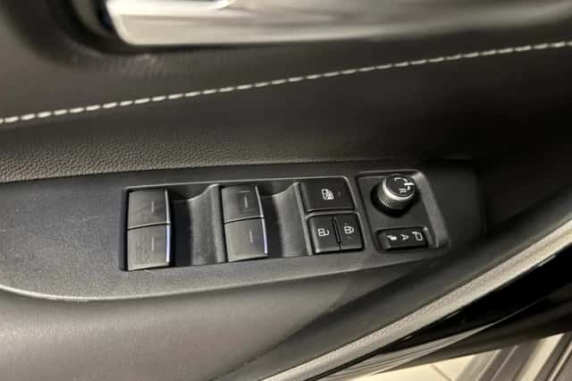 Toyota Corolla (2022) thumbnail 4