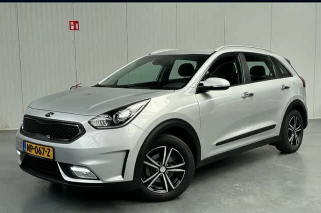 Kia Niro (2017) thumbnail 1