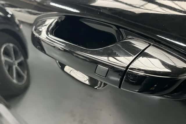 Kia Niro (2024) thumbnail 2