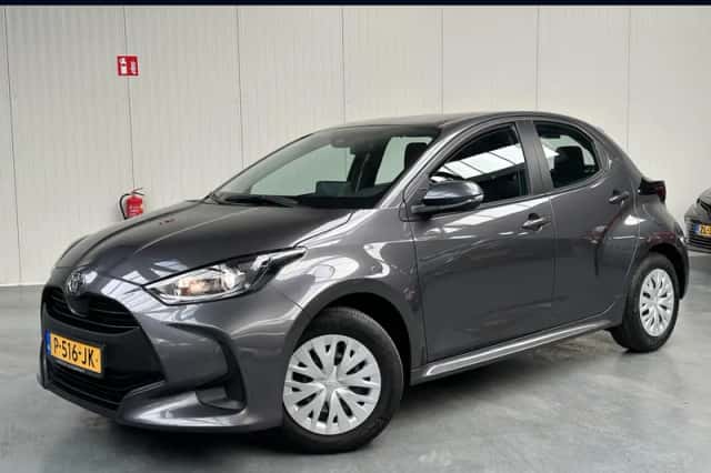 Toyota Yaris (2022) thumbnail 1