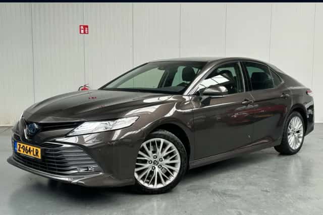 Toyota Camry (2020) thumbnail 1
