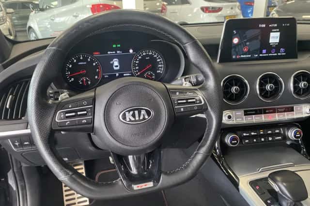Kia Stinger (2019) thumbnail 6