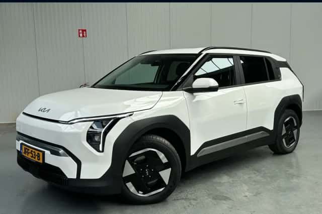 Kia EV3 (2025) thumbnail 1