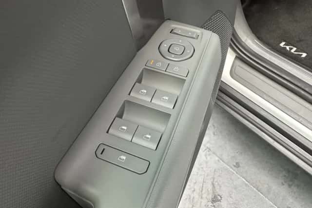 Kia EV3 (2025) thumbnail 3
