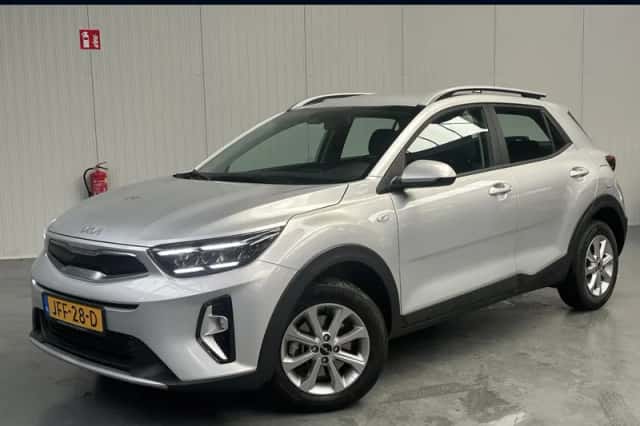 Kia Stonic (2025) thumbnail 1