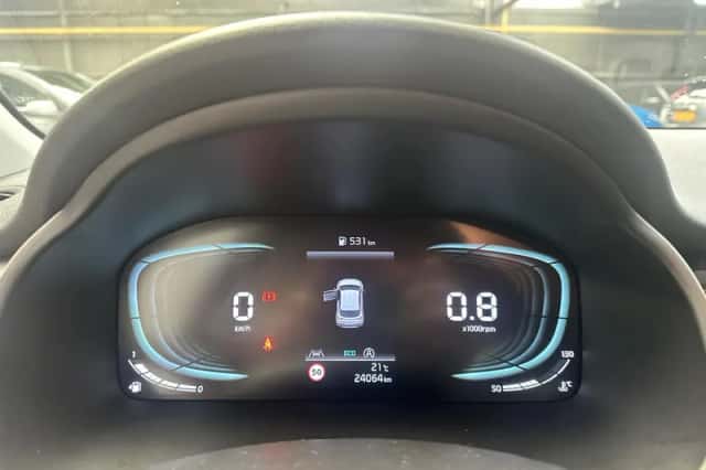 Kia Stonic (2025) thumbnail 5