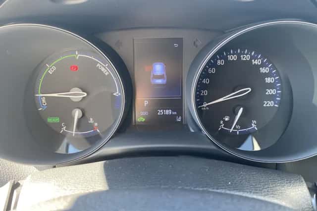 Toyota C-HR (2020) thumbnail 4