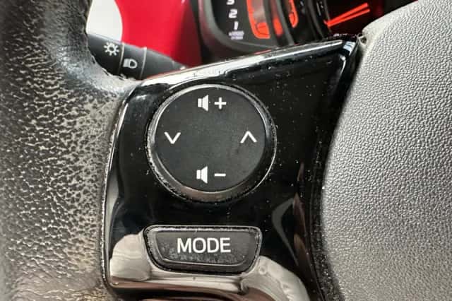 Toyota Aygo (2019) thumbnail 6