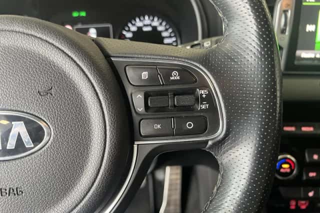 Kia Sportage (2017) thumbnail 3