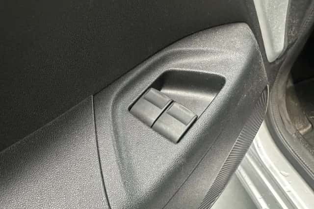 Toyota Aygo (2017) thumbnail 3