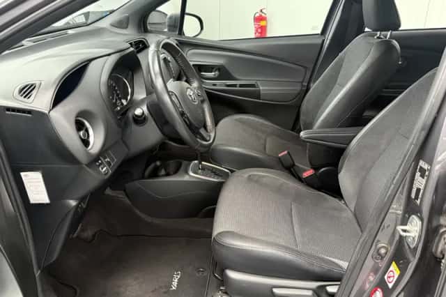 Toyota Yaris (2018) thumbnail 4