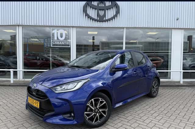 Toyota Yaris (2024) thumbnail 1