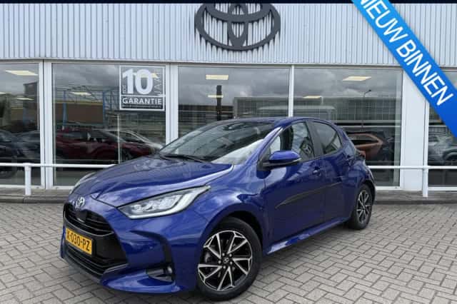Toyota Yaris (2024) thumbnail 1