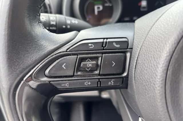 Toyota Yaris Cross (2022) thumbnail 4
