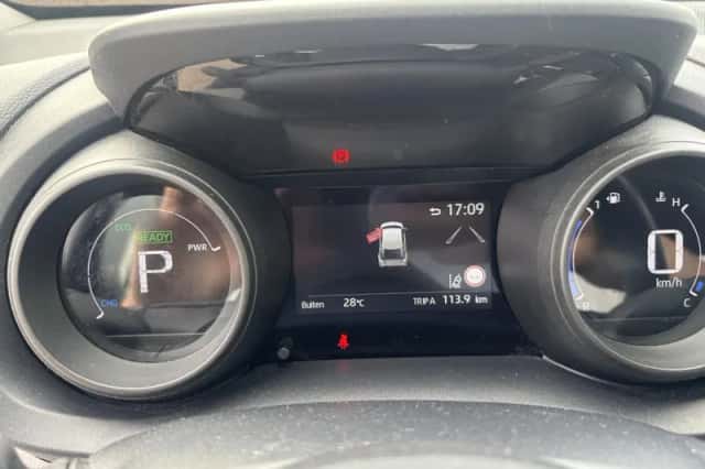 Toyota Yaris Cross (2022) thumbnail 5