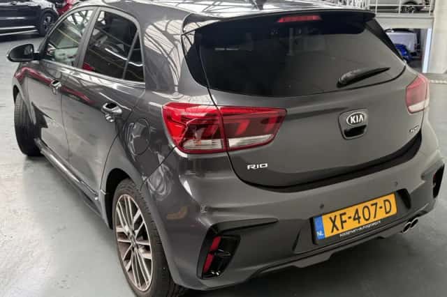 Kia Rio (2019) thumbnail 2