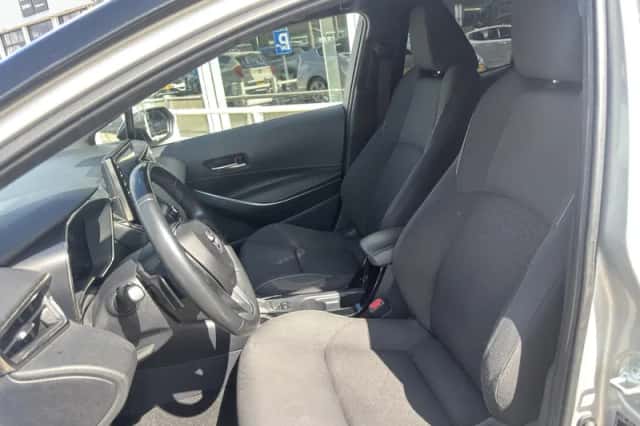 Toyota Corolla (2020) thumbnail 2