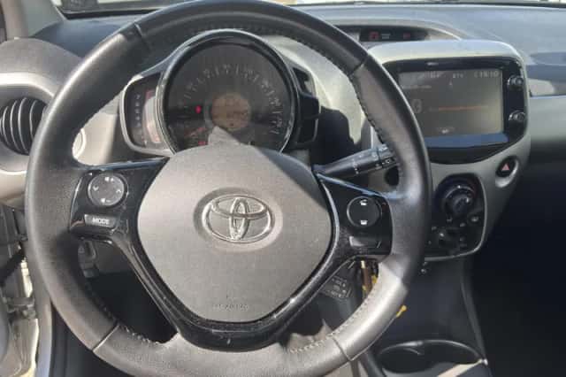 Toyota Aygo (2016) thumbnail 4