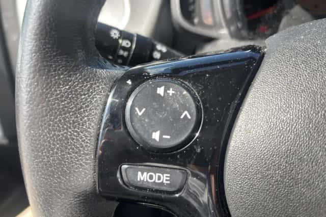 Toyota Aygo (2016) thumbnail 6