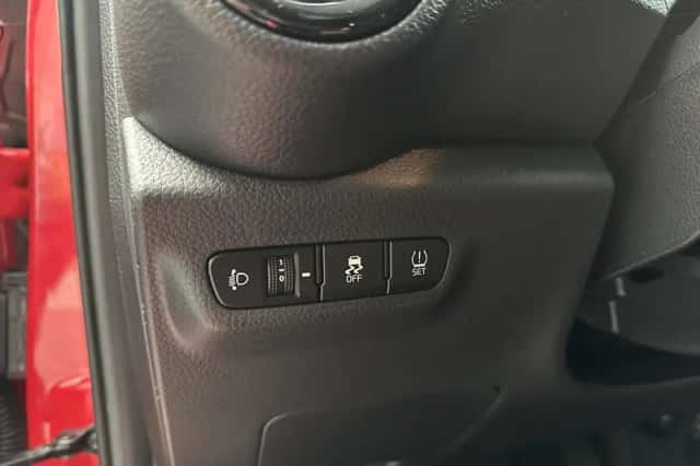 Kia Picanto (2021) thumbnail 4