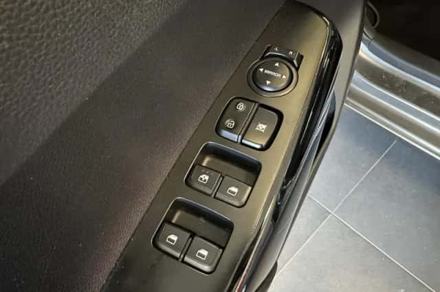 Kia Picanto (2020) thumbnail 3