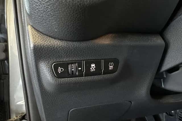 Kia Picanto (2020) thumbnail 4