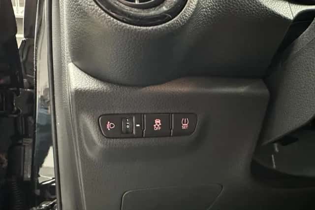 Kia Picanto (2021) thumbnail 4