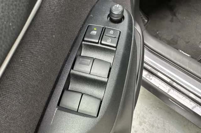 Toyota Yaris (2025) thumbnail 3