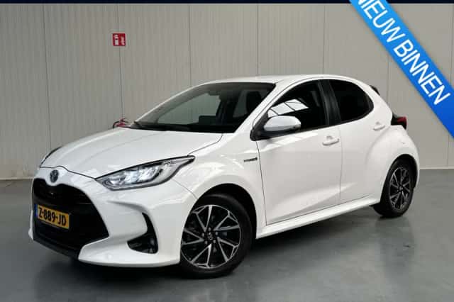 Toyota Yaris (2021) thumbnail 1