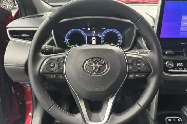 Toyota Corolla Cross (2025) thumbnail 3