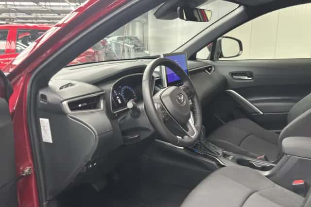Toyota Corolla Cross (2025) thumbnail 6