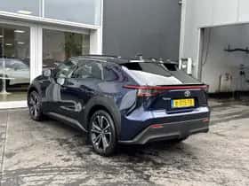 Toyota bZ4X (2022) thumbnail 4