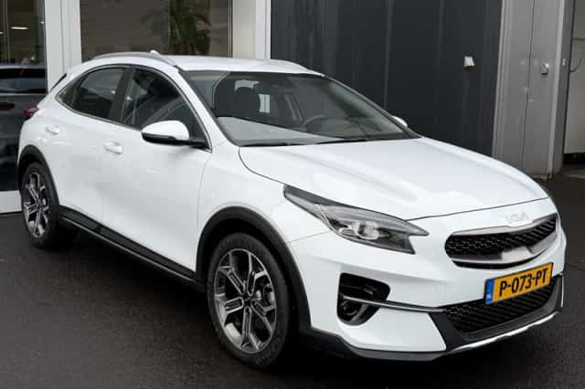Kia XCeed (2022) thumbnail 3
