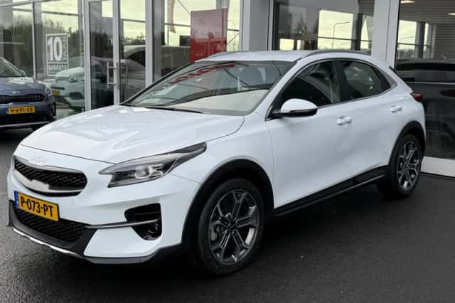 Kia XCeed (2022) thumbnail 4