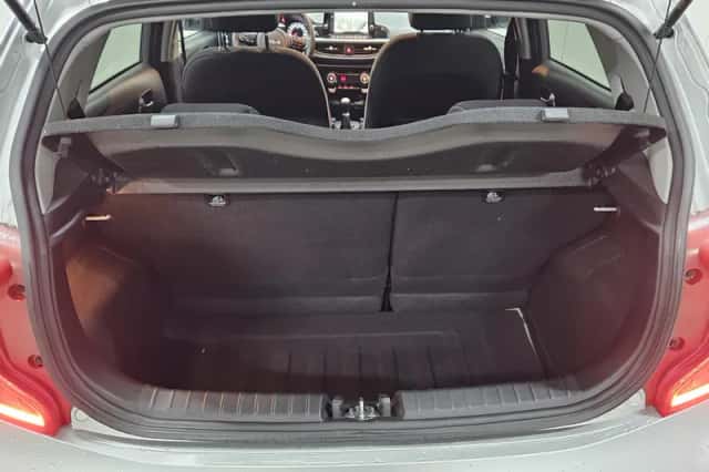 Kia Picanto (2023) thumbnail 21