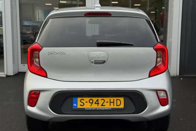 Kia Picanto (2023) thumbnail 5