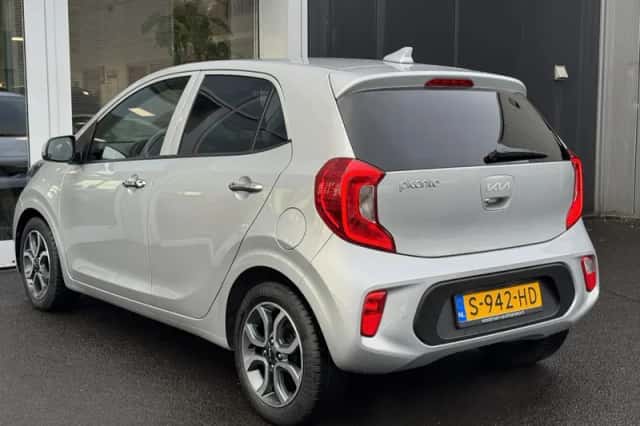 Kia Picanto (2023) thumbnail 7