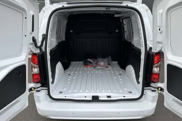 Toyota Proace (2024) thumbnail 8