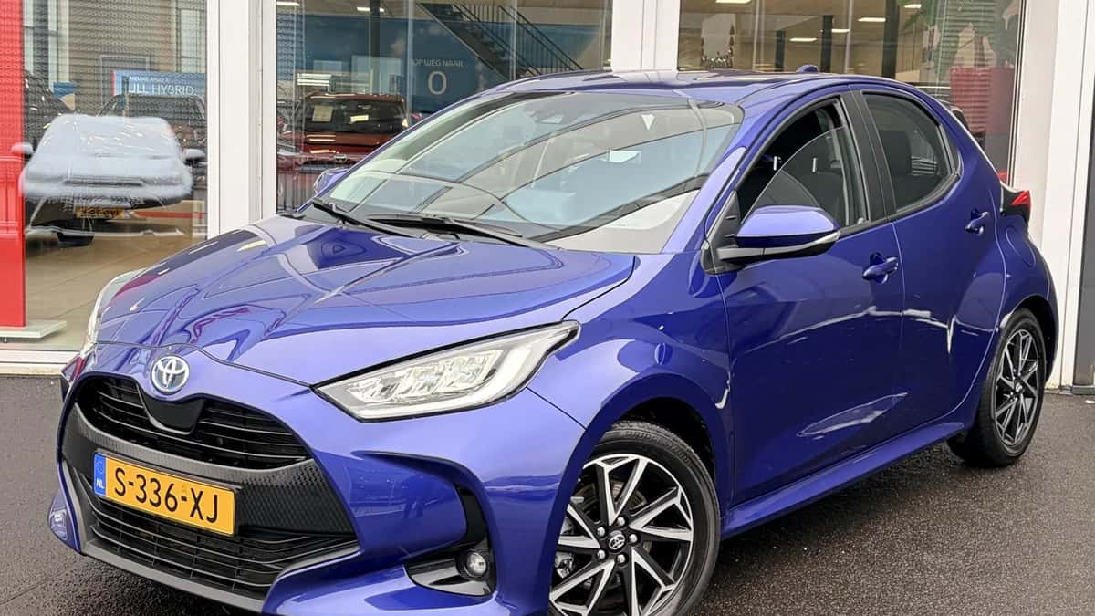 Toyota Yaris (2023) — foto 1