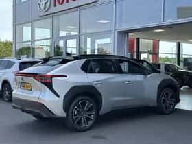 Toyota bZ4X (2024) thumbnail 5